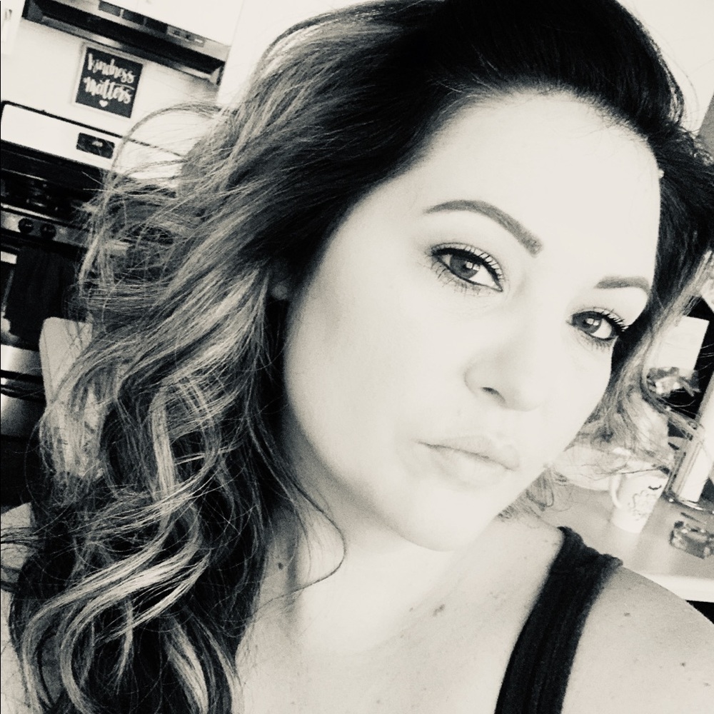 Meet your Posher, Nichole